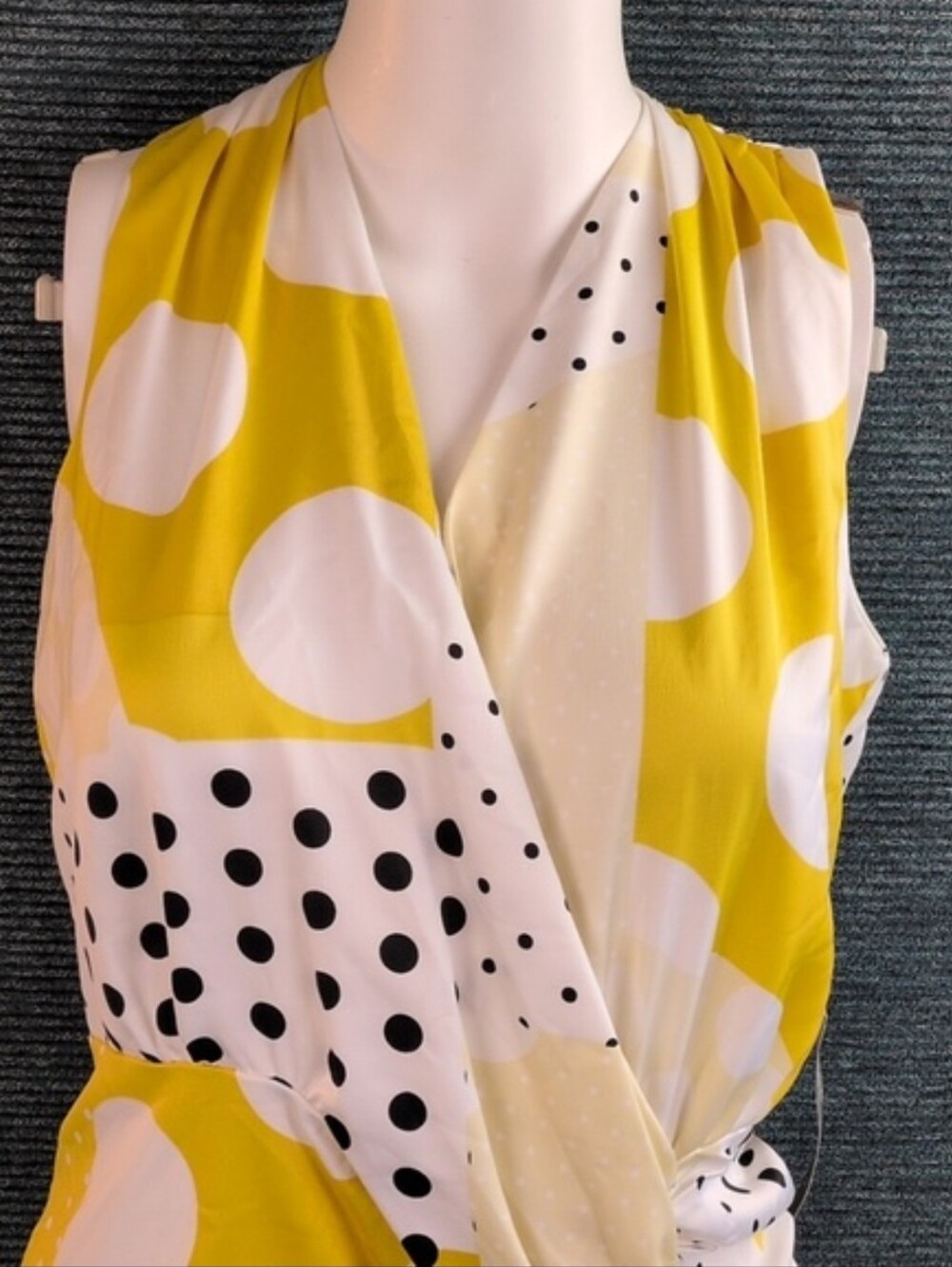Eva Mendes For NY & Co Fabulous Polka Dot Faux Wrap Dress!! - Picture 7 of 17